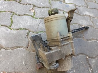 Škoda Fabia 1,2 - servo čerpadlo 6Q0423371A - 4