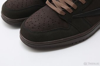 Air Jordan 1 Low Travis Scott Velvet Brown - 4