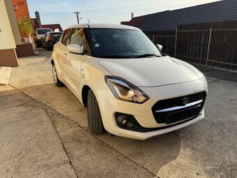 Suzuki Swift 1.2i 66KW Hybrid 2021 - 4