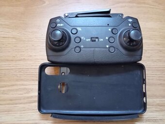 dron swift s kamerou od firmy vanguard drone - 4