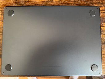 Macbook Air 13" 16GB RAM, 256GB SSD - 4