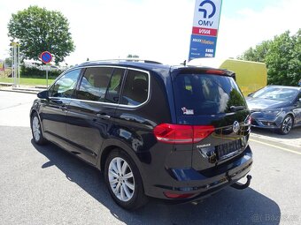 Volkswagen Touran 2.0TDI - 4