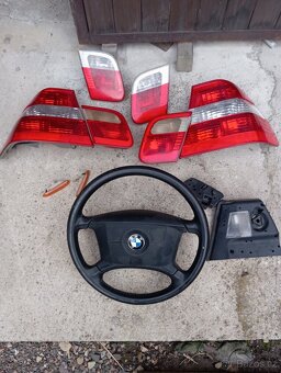 BMW E46 zadní světla volant - 4