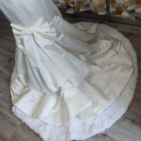 Značkové svatební šaty vel.40/42 - 4