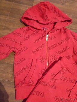 Bavlněná souprava Guess dětská - 4