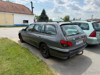 Peugeot 406 3.0 V6 - 4