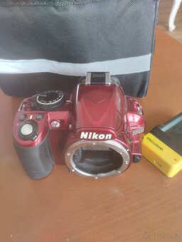 Prodám dobrém stavu fotoaparát Nikon - 4