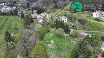 Rovinatá stavební parcela cca 350 m2 s rozlehlou... - 4