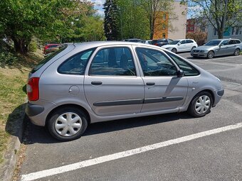 Citroen Xsara Picasso 1.6i - 4