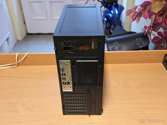Nové PC - AMD 6 x 3.90 GHz, 16 GB RAM, SSD + HDD - 4