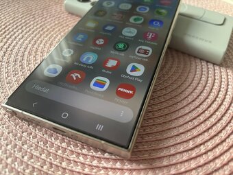 Prodám Samsung Galaxy S24 Ultra, 12/256 GB, přidám 6 pouzder - 4