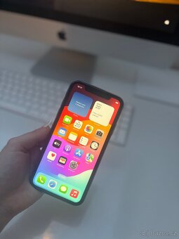 iPhone 11 fialový - 4