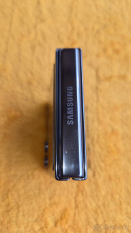 Samsung Galaxy Z Flip 5 - 4