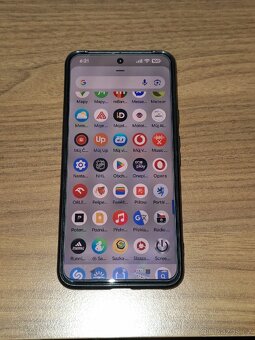 Google Pixel 8 - 128Gb + 5 krytů - 4