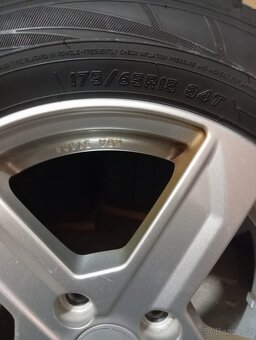 Prodávám 4x zimni pneu+disky - 4