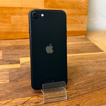 IPhone SE 2020 64GB, černý (12 měsíců záruka) - 4