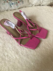 Letní sandalky - EGO Mateo Strappy Low Block - 4