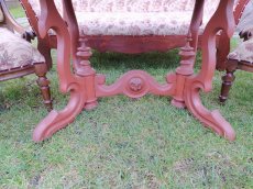 Prodám starožitný gauč - 4