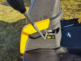 Zahradní rider Stiga 1066 HQ s motorem Briggs Stratton - 4