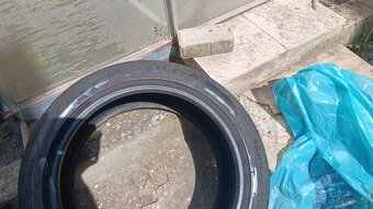 Pneu 225/45 R17 - 4