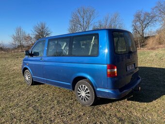 VW Transporter T5 9míst - 4
