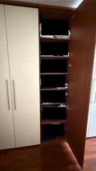 Prodám skříně dekor třešeň - 4