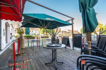 Prodej, komerční/restaurace, 110.79 m2, Masarykovo náměstí 2 - 4