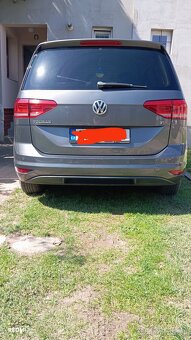 Volkswagen Touran - 4