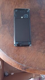 Nokia E90 - 4