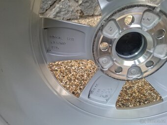 prodám zánovní Alu sadu disku v TOP STAVU ŠKODA SCALA, KAMIQ - 4
