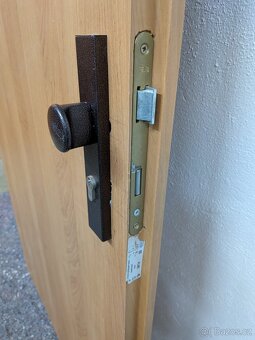 SOLODOOR Interiérové dveře PLNÉ 90 pravé - 4