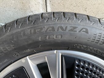 Alu kola na Fabia 4, s letními pneu 195/55 R16 s aero kryty - 4