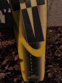 Prodám levně pánské zachovalé lyže Rossignol + hůlky - 4