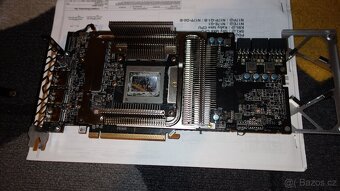 Radeon nitro rx6900xt na díly bez gpu chipu - 4