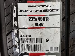 4ks letních pneu NITTO NT860 225/45 R18 95W - 4