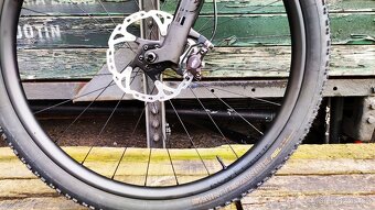 TREK SUPERCALIBER 9.8 XT V PERFEKTNÍM STAVU - 4