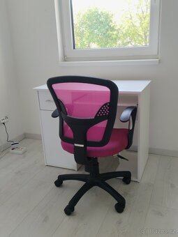 Psací stůl + kancelářská židle - 4