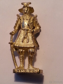 Kinder kovové figurky - 4