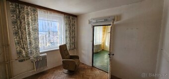 BYT 2+1 60m2 ve Staré Roli s balkonem - 4