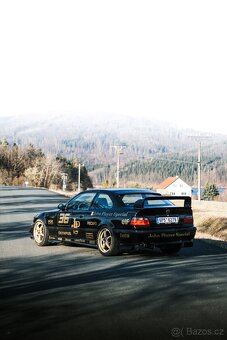 BMW E36 318is coupe - 4