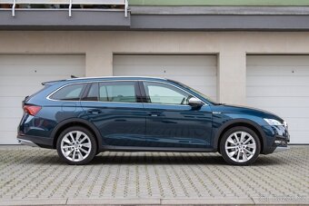 Škoda Octavia Combi 2.0 TDI Scout 4x4 DSG - 4
