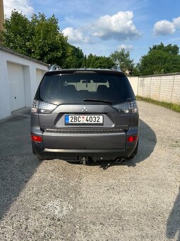 Mitsubishi Outlender - 4