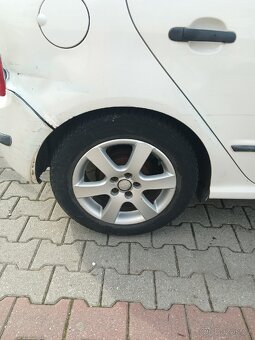 185/60 R15 + disky - 4