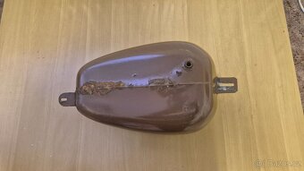 Velorex 350 - nádrž - 4