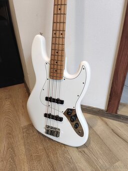Fender baskytara - 4