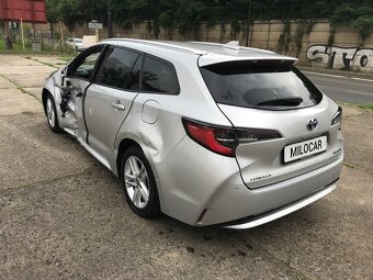 Toyota Corolla Hybrid 1.8i r.v.2021 Comfort Tech 51 tkm ČR - 4