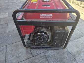 Elektrocentrála Honda EM 5500CX - 4