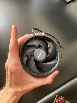 Procesor Ryzen 5 1600x + chladič - 4