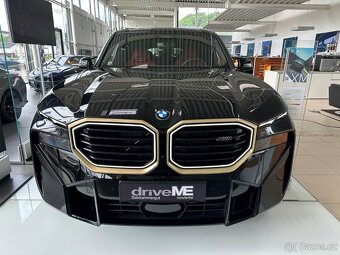 BMW XM - 4