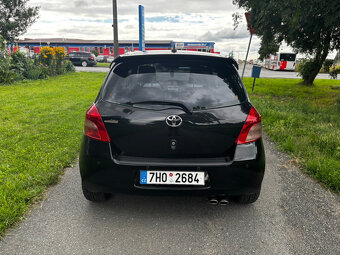 Toyota Yaris 1.3 VVT-i 63kW, SPORT, ALU, Klima - 4